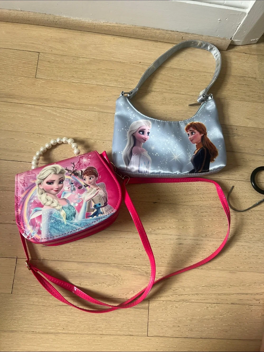 Frozen Elsa & Anna Girls' Shoulder Bag - Silver